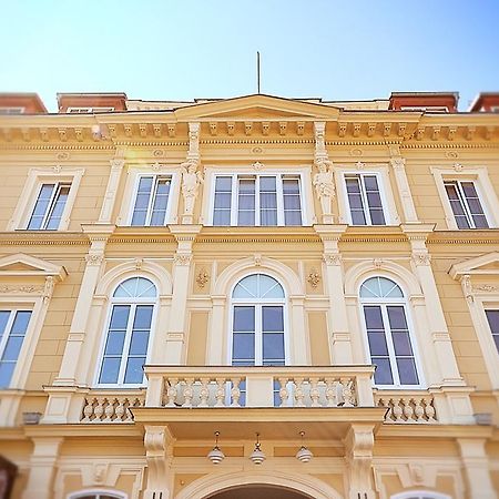 Eee Hotel بيرغ المظهر الخارجي الصورة