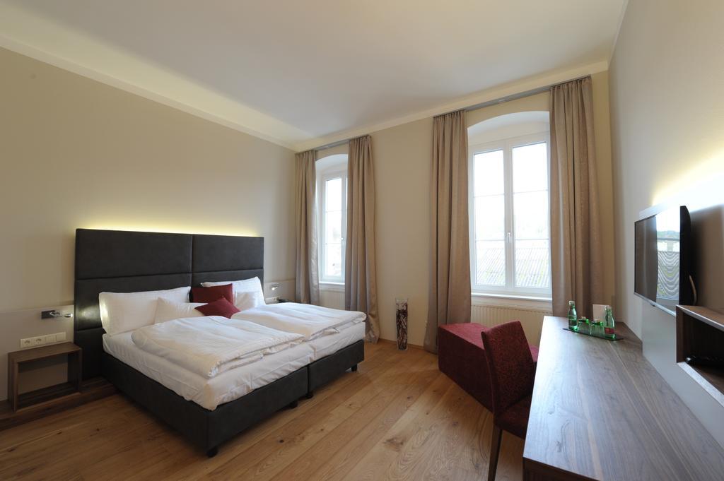 Eee Hotel بيرغ المظهر الخارجي الصورة